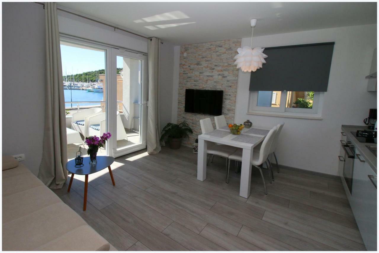 Apartments Silver Beauty Rogoznica  Exterior photo