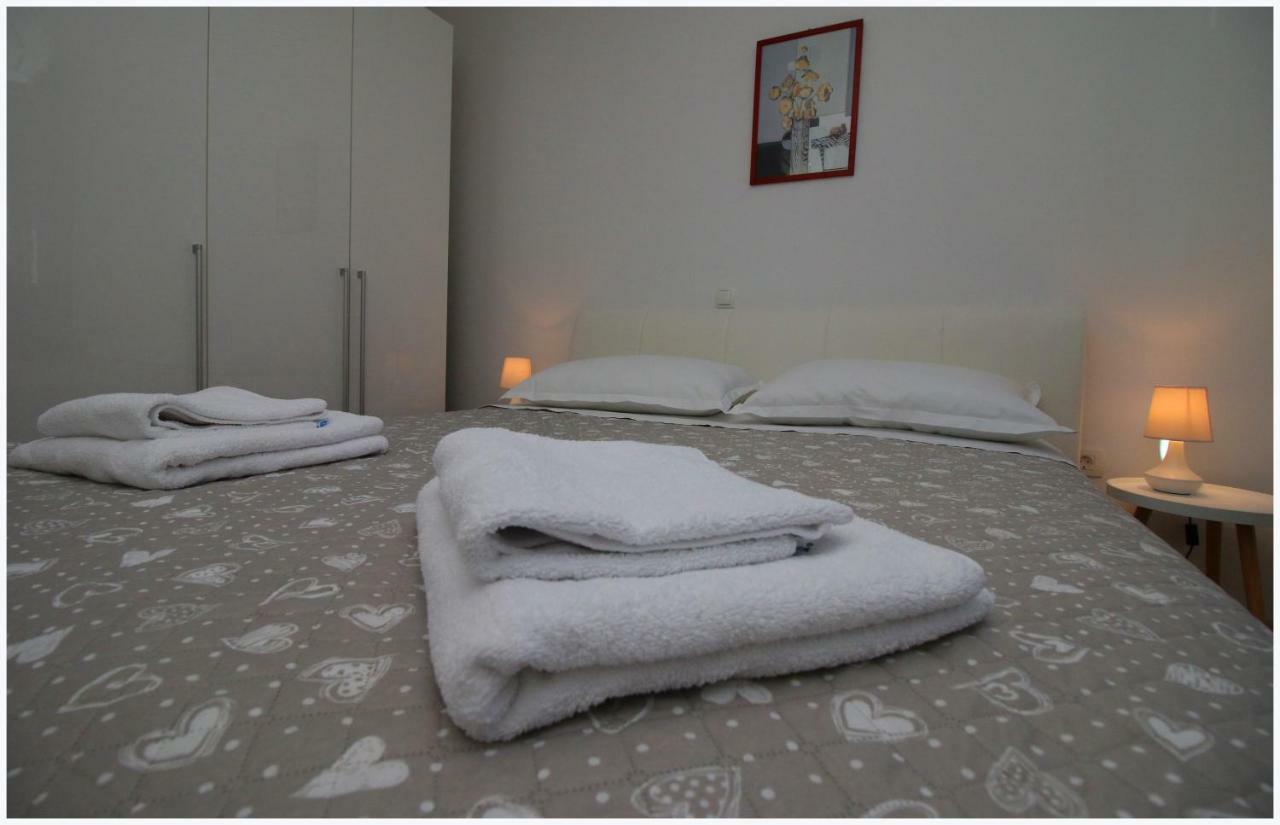 Apartments Silver Beauty Rogoznica  Exterior photo